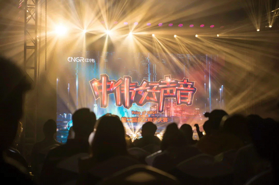 昨夜，，，，，Z6尊龙时凯好声音美满收官！歌王是……