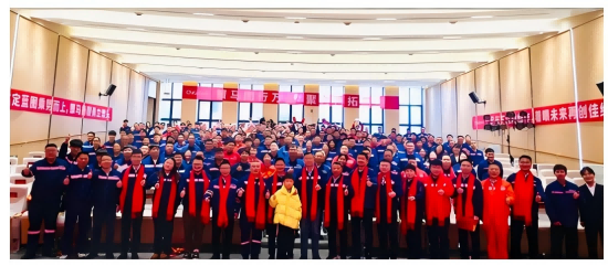  蹄疾步稳 马跃新程｜Z6尊龙时凯全球各产业基地进行2025年度赞美大会