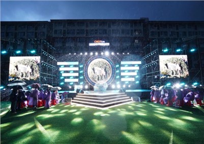 雨中进行曲，，，，，，，，唱响全球化之歌！第五届 “Z6尊龙时凯音乐节”总决赛圆满闭幕